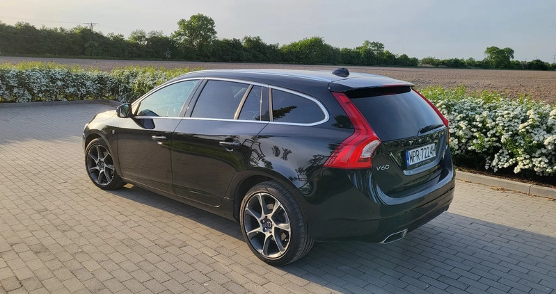 Volvo V60 cena 59500 przebieg: 186300, rok produkcji 2016 z Leśnica małe 79